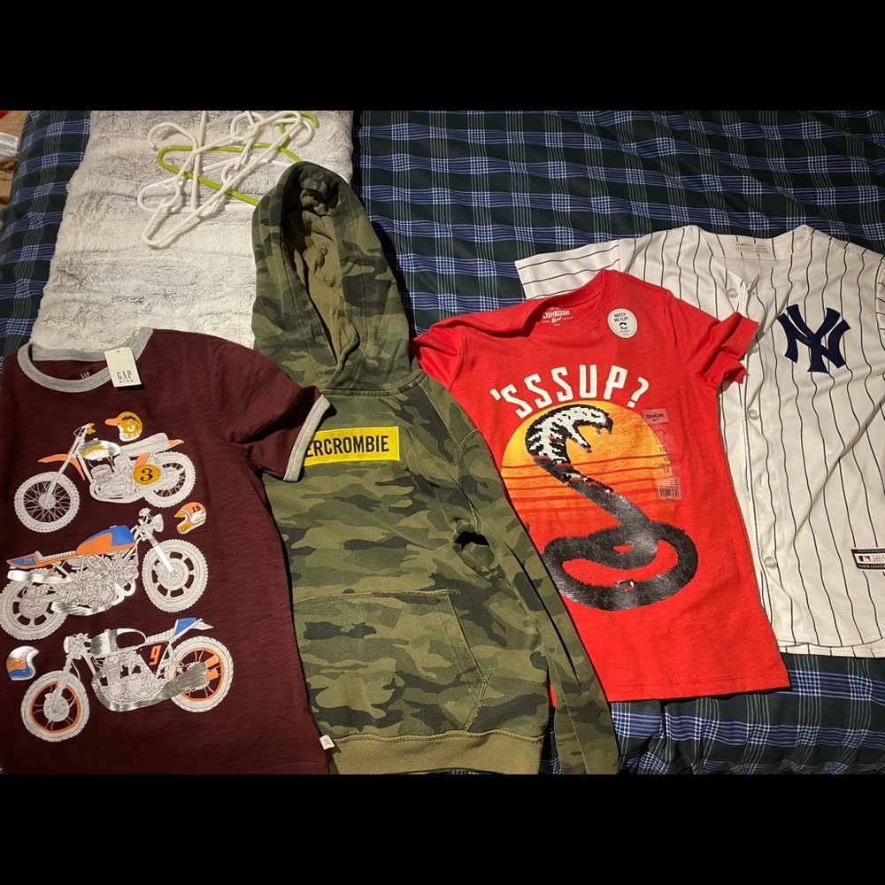 Boys lot. 2 tee shirts never worn. One Abercrombie hoodie and jersey size 10-11